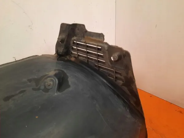 Renault OE 82 00 213 965 Front Left Wheel Arch image 2