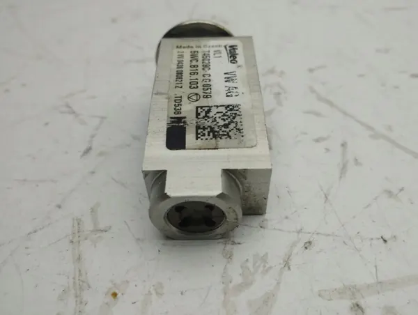 Soupape d'expansion A/C OEM 5WC816103 pour Seat Leon IV image 6