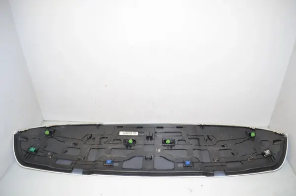 Spoiler BMW F40 OEM 7456069 - État Utilisé image 3