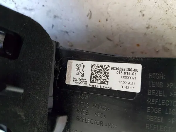 Luces traseras LED Peugeot 308 2021 izquierda derecha image 3