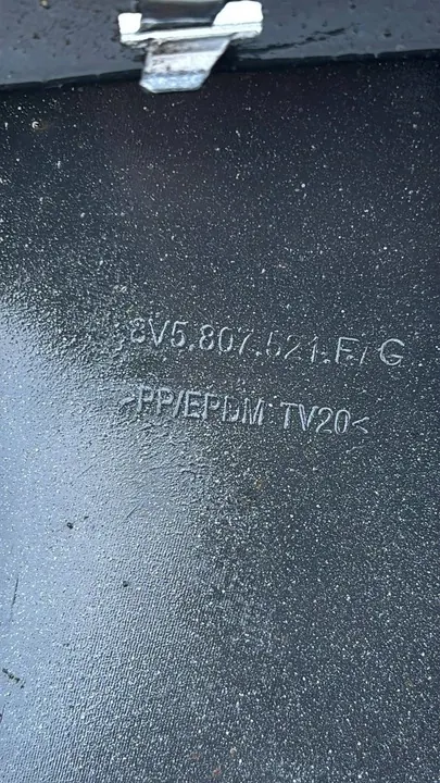 Revestimento Inferior Difusor AUDI A3 S3 8V 8V5807521E image 3