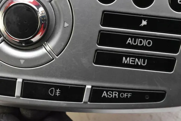 OEM 7354896780 CD-radio RDS Lancia Delta 3:lle image 9