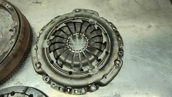 OPEL 1.4 T Kytkinlevy ja Puristuslevy 55565497 image 4