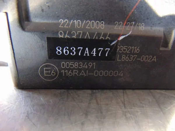 Mitsubishi Lancer säkringslåda OEM 8637A477 - Begagnad image 7