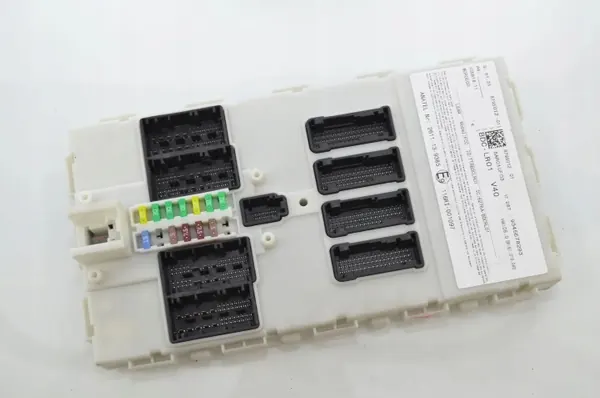 Kit démarrage BMW X1 F48 OEM 8795012 DDE BDC image 4