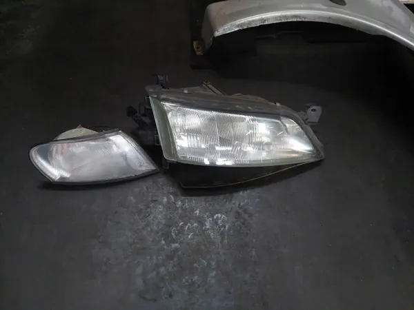 Koko Etupää OEM L147 Opel Vectra B:lle image 5