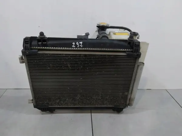 Klimaanlage Wasserkühler Lüfter 1.0 B Komplett Toyota Yaris III OEM MF422133-3845 image 2