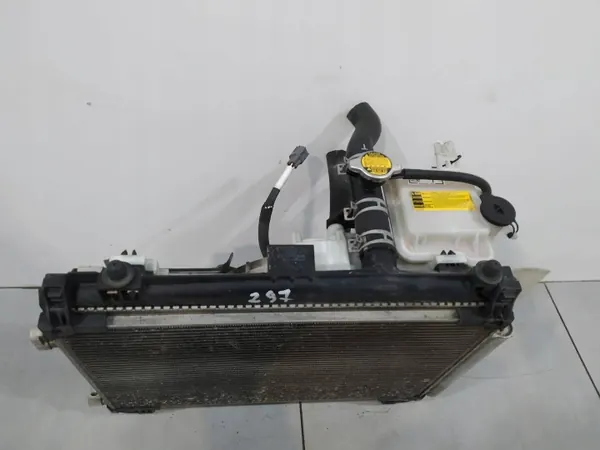 Klimaanlage Wasserkühler Lüfter 1.0 B Komplett Toyota Yaris III OEM MF422133-3845 image 4