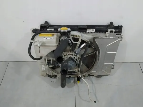 Klimaanlage Wasserkühler Lüfter 1.0 B Komplett Toyota Yaris III OEM MF422133-3845 image 5