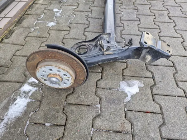 MG ZS 19- Lift Hinterachsfederbein OEM image 3