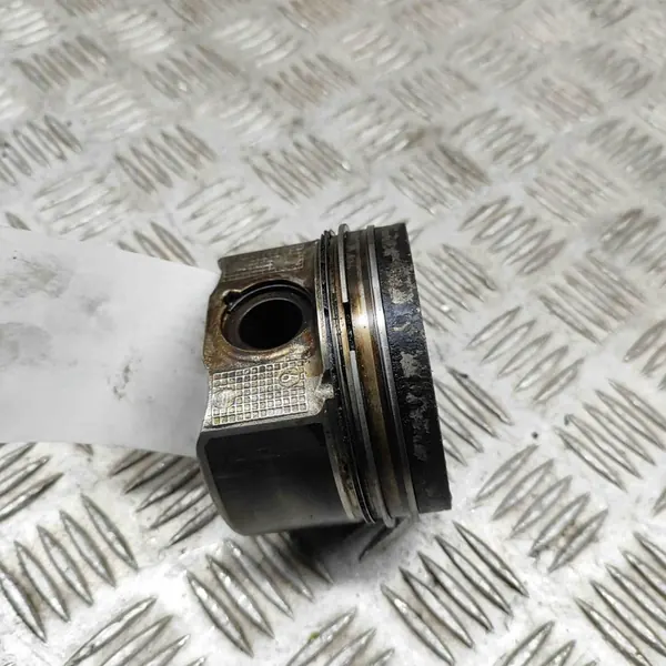 Pistón Mazda CX-5 II 2021 image 2