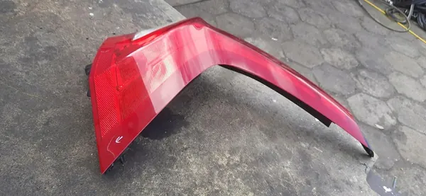 VOLVO V60 Luz Trasera Derecha Original 31395929 image 4