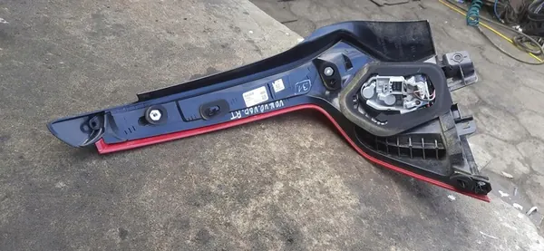 VOLVO V60 Luz Trasera Derecha Original 31395929 image 6