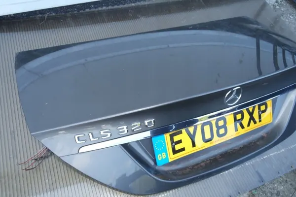 C219 Cotovelo de Tubo de Escape Mercedes CLS W219 image 4