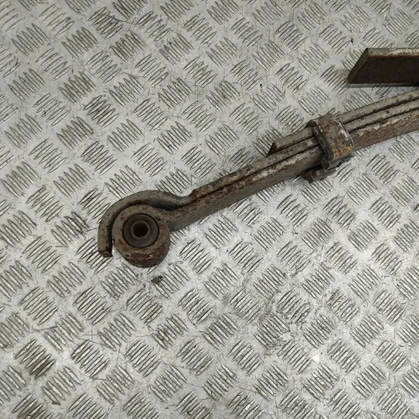 Achter rechter veer OEM 482100K690 Toyota Hilux VIII image 5