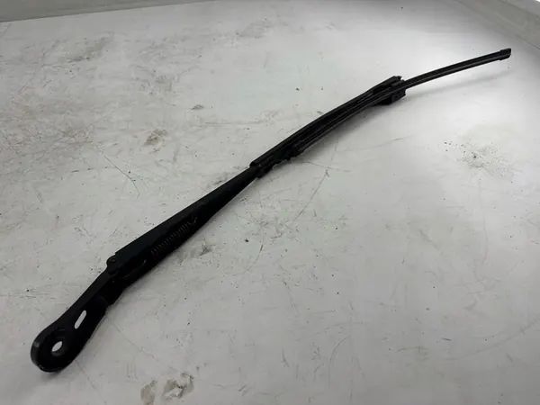 BMW 3 G20 G21 2020 Front Windshield Wiper Blade OEM image 2