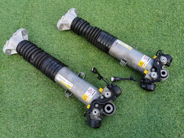 Mercedes-Benz OE A1673206204 image 1