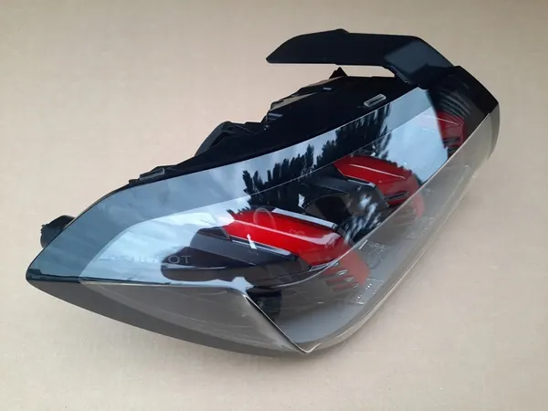 Lámpara Trasera Izquierda Peugeot 208 II 2 image 2