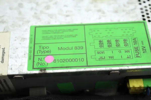 Lancia Lybra Radio CD Cassette OEM 8102000010 image 5