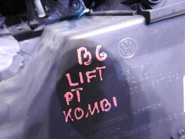 Hintere Rechte Türverkleidung VW Passat B6 Kombi image 2