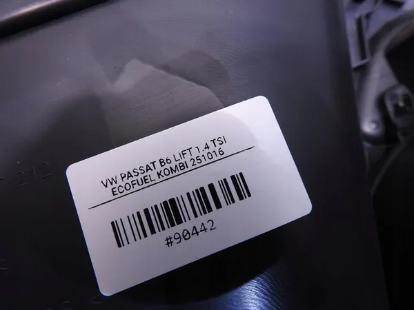 Hintere Rechte Türverkleidung VW Passat B6 Kombi image 4