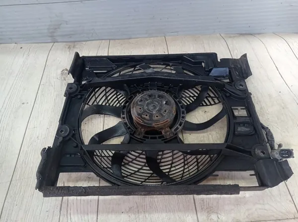 BMW E39 Jäähdyttimen tuuletin 64548380780 image 6