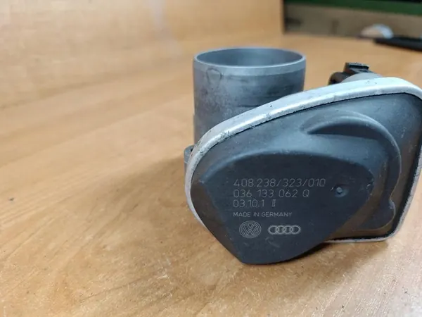 Corpo de Borboleta VW Touran T5 1.6 FSI image 2