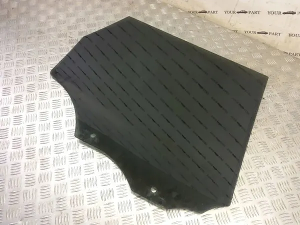 Land Rover Heckscheibe OEM SKE28513 Linke Seite image 7