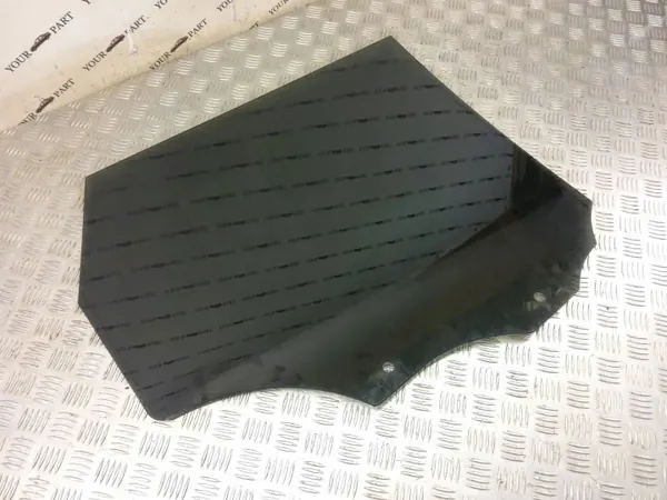Land Rover Heckscheibe OEM SKE28513 Linke Seite image 9