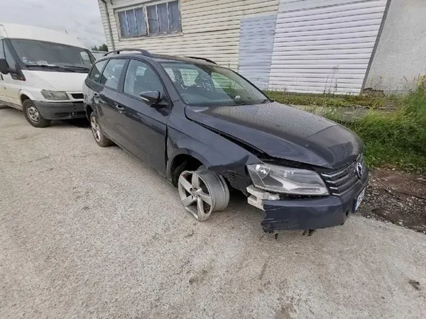 Caixa de fusíveis Volkswagen Passat 2013 1.6L 3c0937125a image 4