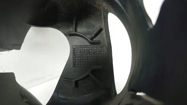 Mercedes-Benz Bränslefilterfäste OEM A6512000456 image 7