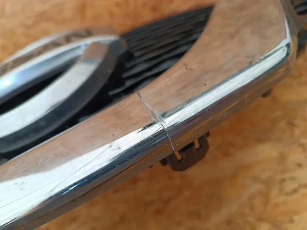 Front Bumper Grill Nissan Qashqai J11 II image 3