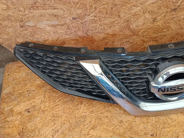 Front Bumper Grill Nissan Qashqai J11 II image 6