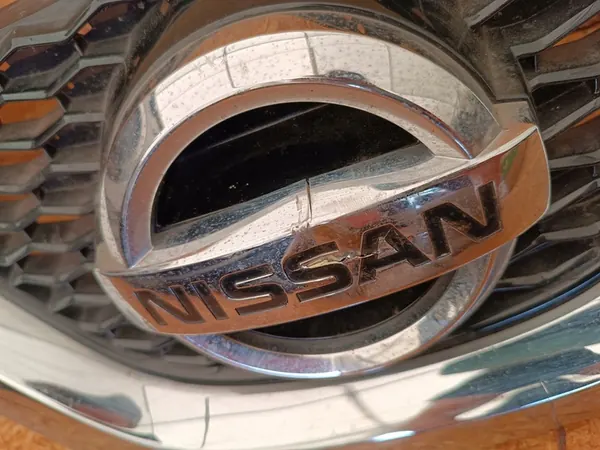 Front Bumper Grill Nissan Qashqai J11 II image 7