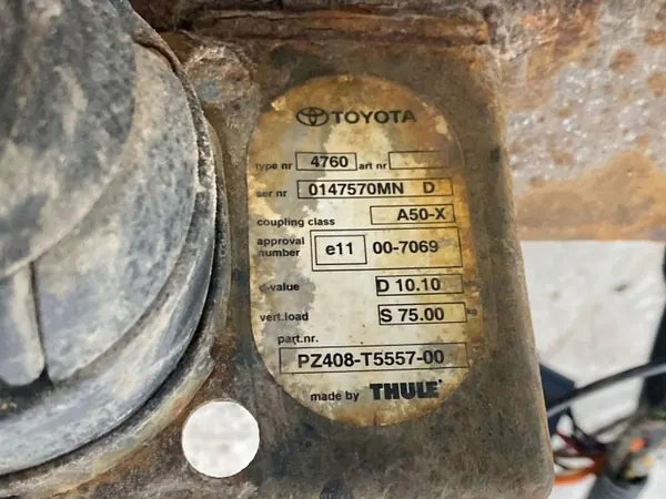 Toyota Avensis T270 peräkärkisarja OEM DAL34360 image 7