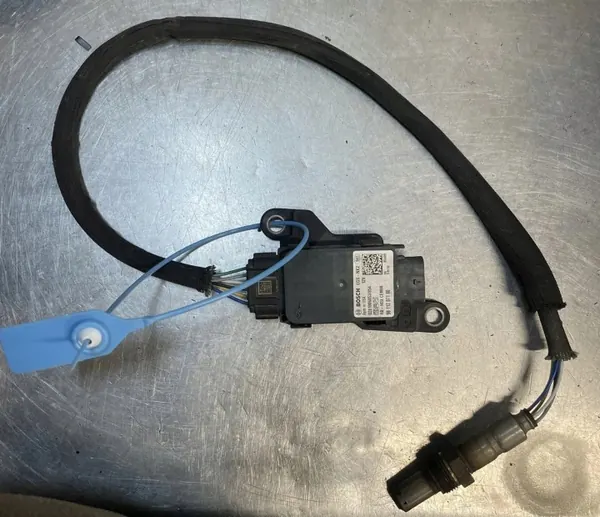 Sonde Lambda NOx OEM 9811207180 pour Peugeot 308 II image 2