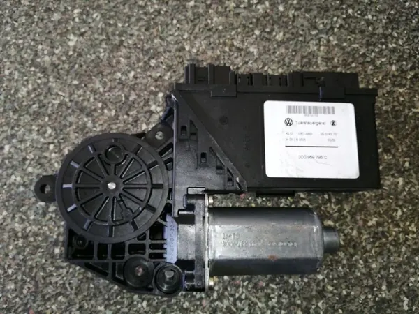 Motor de janela esquerda traseira VW Touareg OEM 3D0959795C image 2