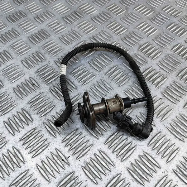 Inyector AdBlue Iveco Daily 6ª gen 2022 OEM 5802414846 image 2