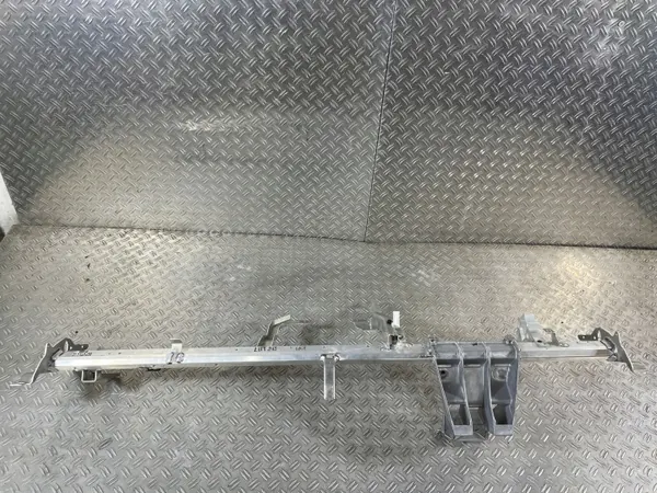 Mercedes E W212 12-16 Traverse OEM A2126800155 image 2