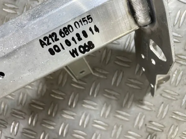 Mercedes E W212 12-16 Traverse OEM A2126800155 image 3