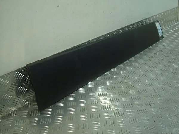 Renault Trafic III Left Side Trim image 3