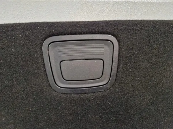 Mercedes-Benz A1766804401 Taka tavaratilan matto image 3