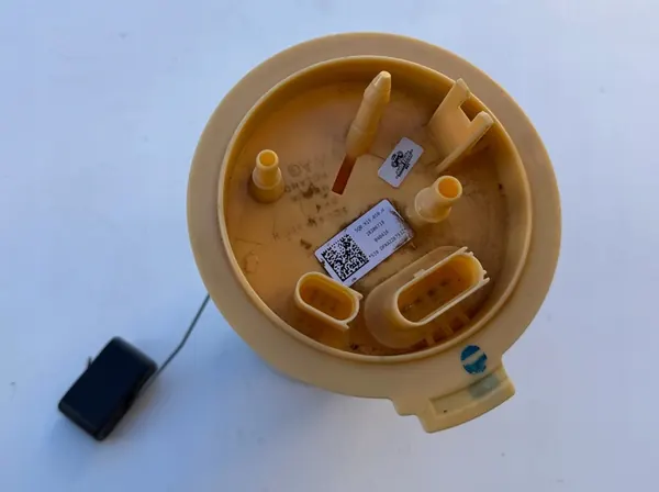 Brandstofpomp 5Q0919050H VW GOLF 7 TDI image 2