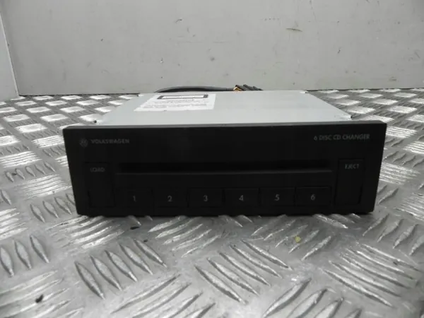 Gebrauchter CD-Wechsler OEM 3C0 035 110 A für Volkswagen image 2