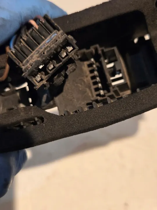 Inserto de Faro Trasero Renault OE Usado image 7