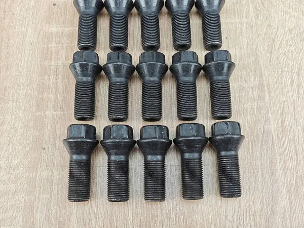 OEM SRUN62 Pyöränruuvit Sarja BMW G26 - 17" image 3