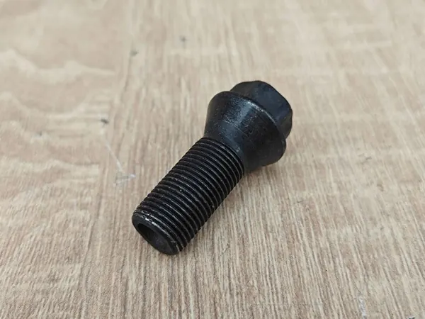 OEM SRUN62 Pyöränruuvit Sarja BMW G26 - 17" image 5
