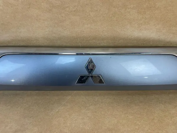 OEM CASCAS 5817A265 Tavaratilalistake Mitsubishille image 3