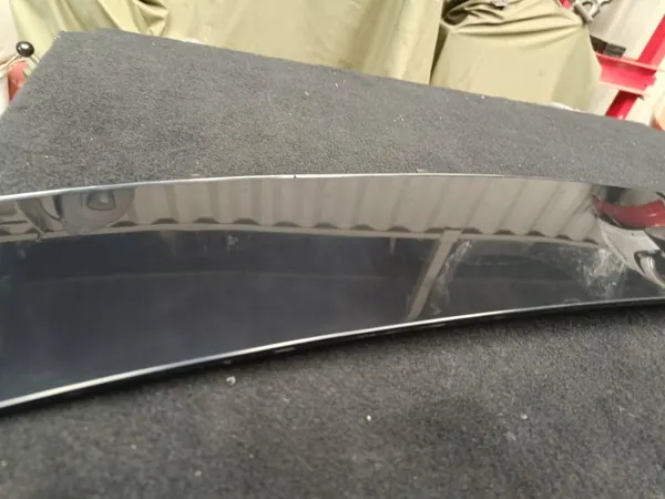 OEM 87371-AA000 Achterklep sierstrip - Gebruikt image 3