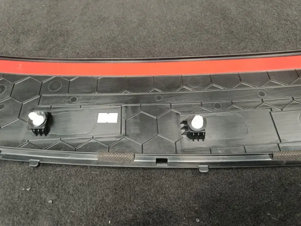 OEM 87371-AA000 Achterklep sierstrip - Gebruikt image 9